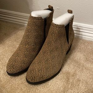 Market & Spruce Suede Pull On Booties